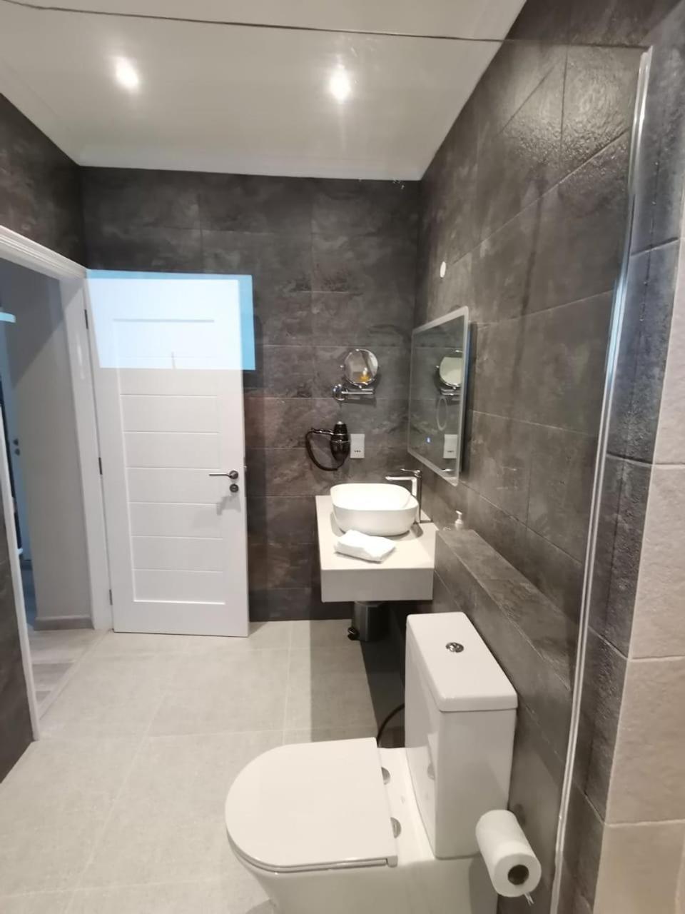 Tranquility Villas باي سانت آن المظهر الخارجي الصورة